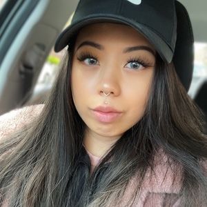 Meet your Posher, Mandy